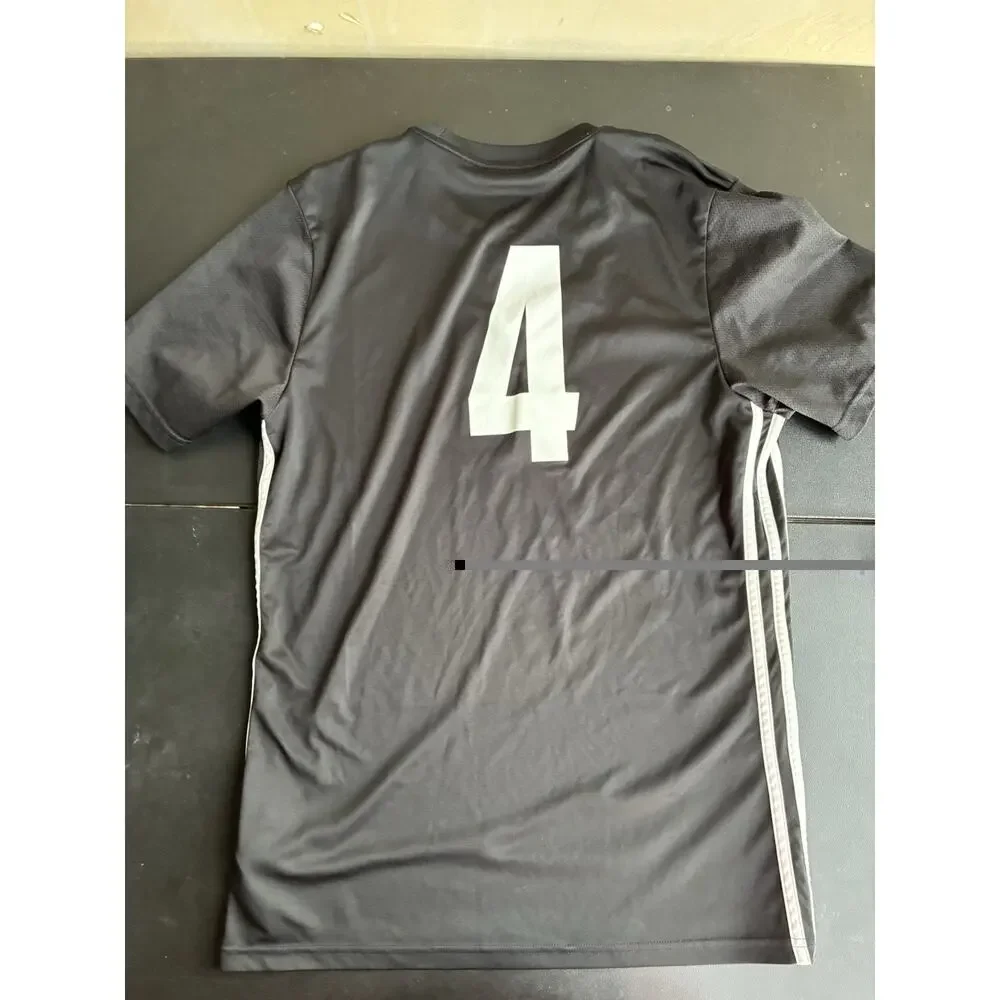 Liverpool Adidas Jersey 2024 Number 4 Size Medium Slim Fast Ship